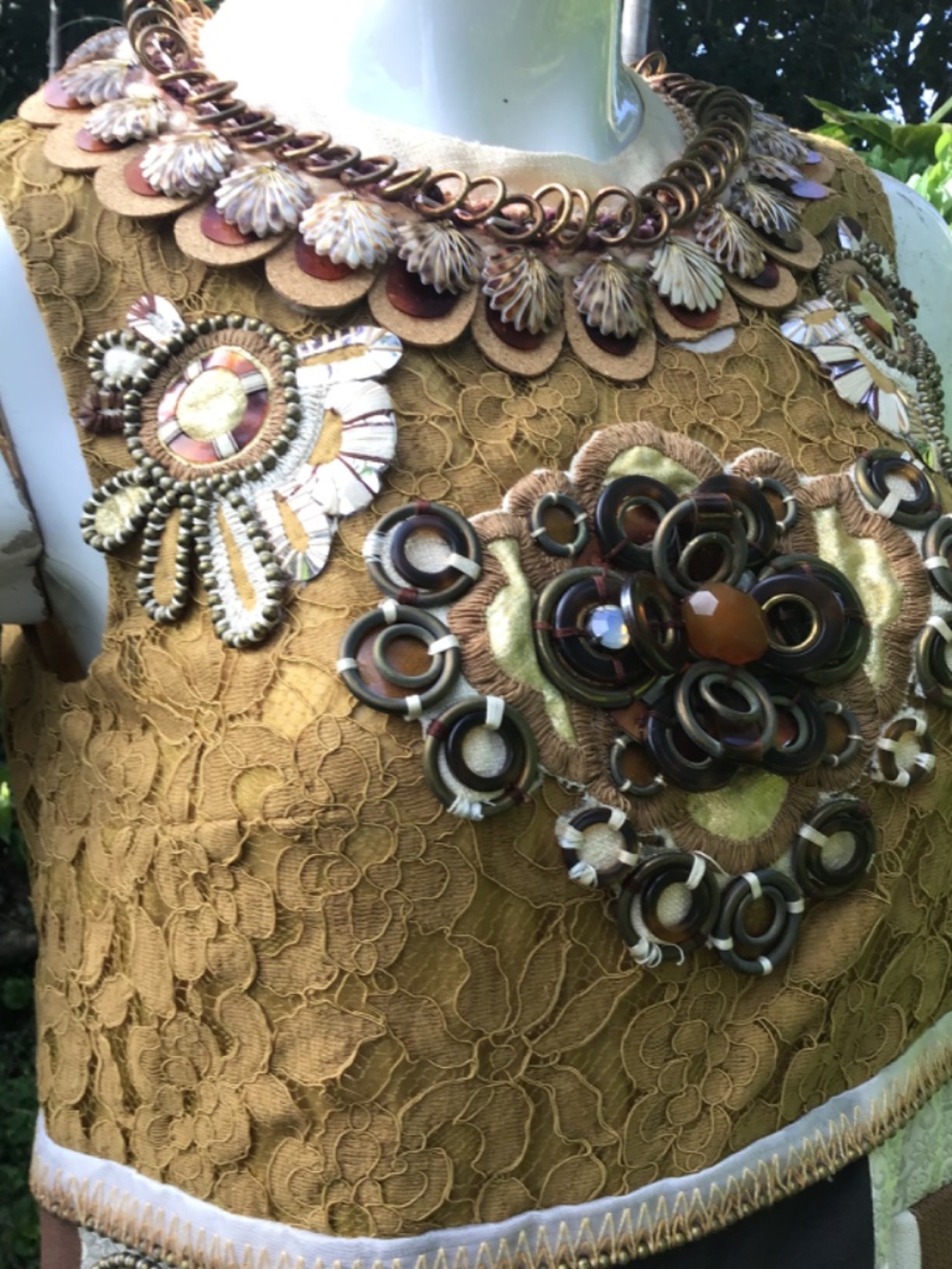 Vintage Chloe lace and beaded Dress with stunning design - Picture 9 of 11